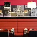 מלון Sana Capitol 3*