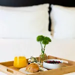 Sana Capitol Hotel 3*
