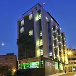 Sana Capitol 3*