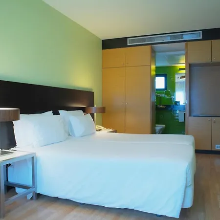 Hotel Sana Capitol 3*