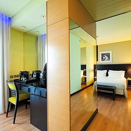Sana Capitol 3*