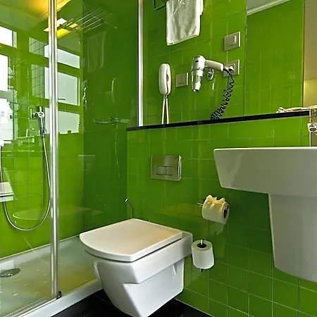 Sana Capitol Szálloda 3*