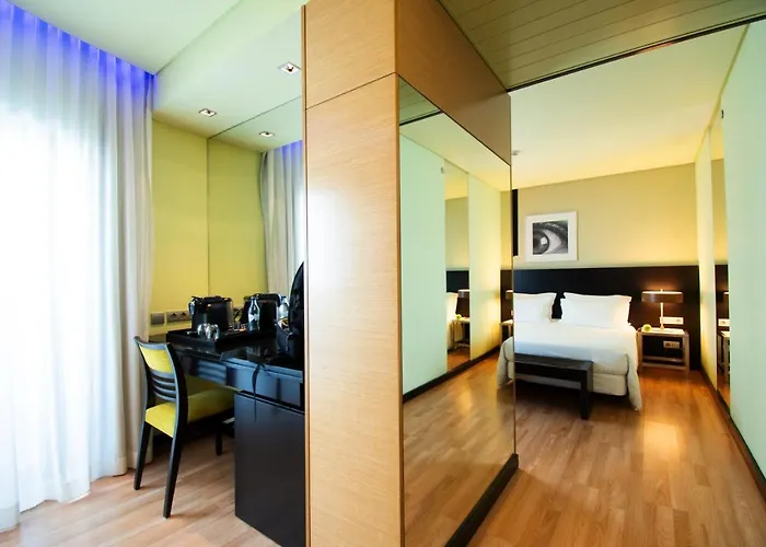 Hotel Sana Capitol 3*