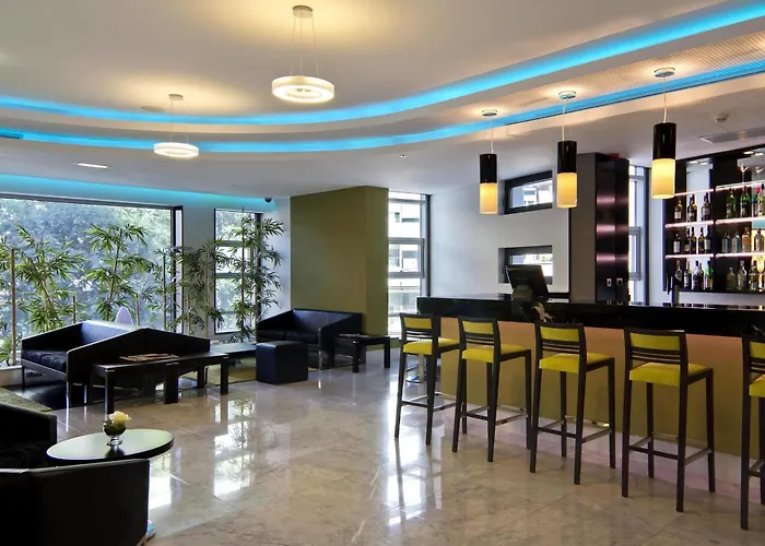 サナ キャピトル