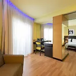 Sana Capitol 3*