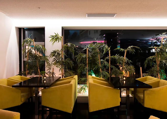 Hotel Sana Capitol 3*